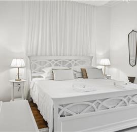 4-5 bedroom villa with Split City and Sea Views sleeps 8-10